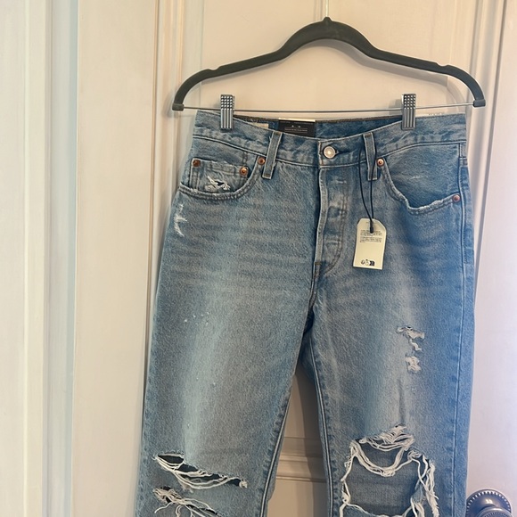Levis 501 ‘90s jeans - Picture 2 of 16